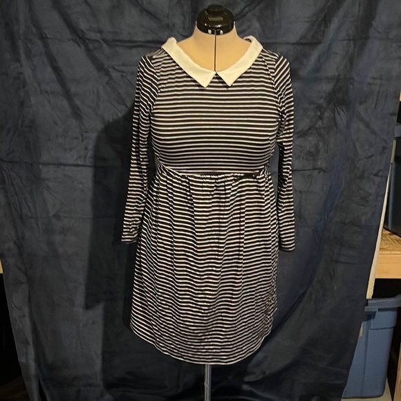 Navy and white striped nursing dress - Picture 1 of 5